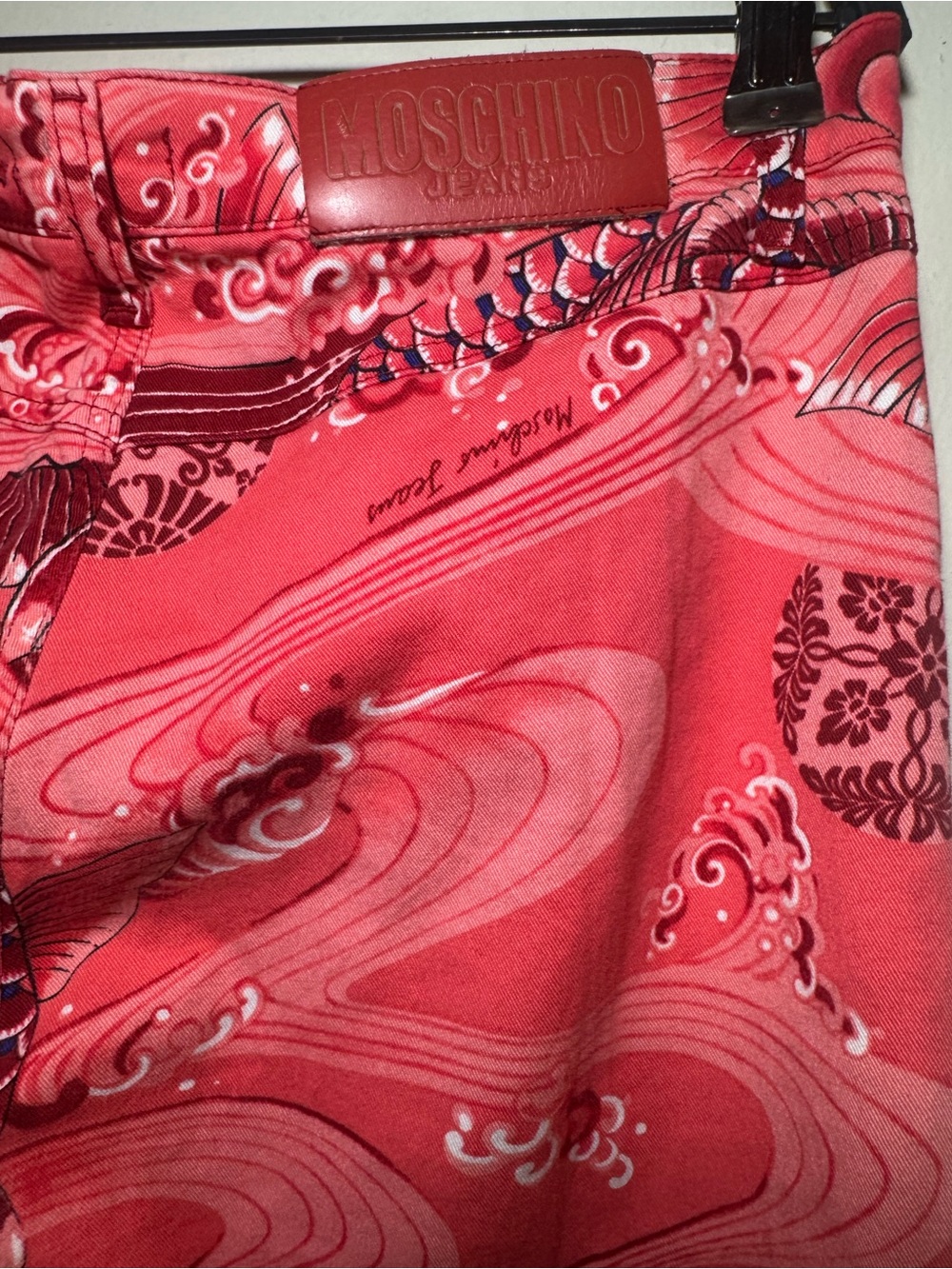 Moschino Jeans koi Fish Coral Pink Wave-Print Pants - Picture 5 of 7